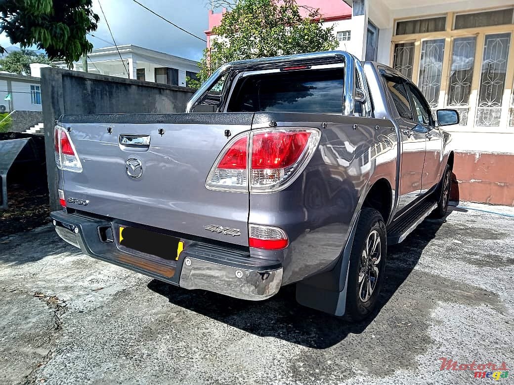 2015' Mazda BT-50 4 X 4 Automatic 3.2 photo #3