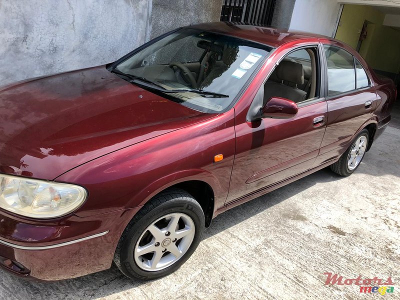 2004' Nissan Sunny photo #3