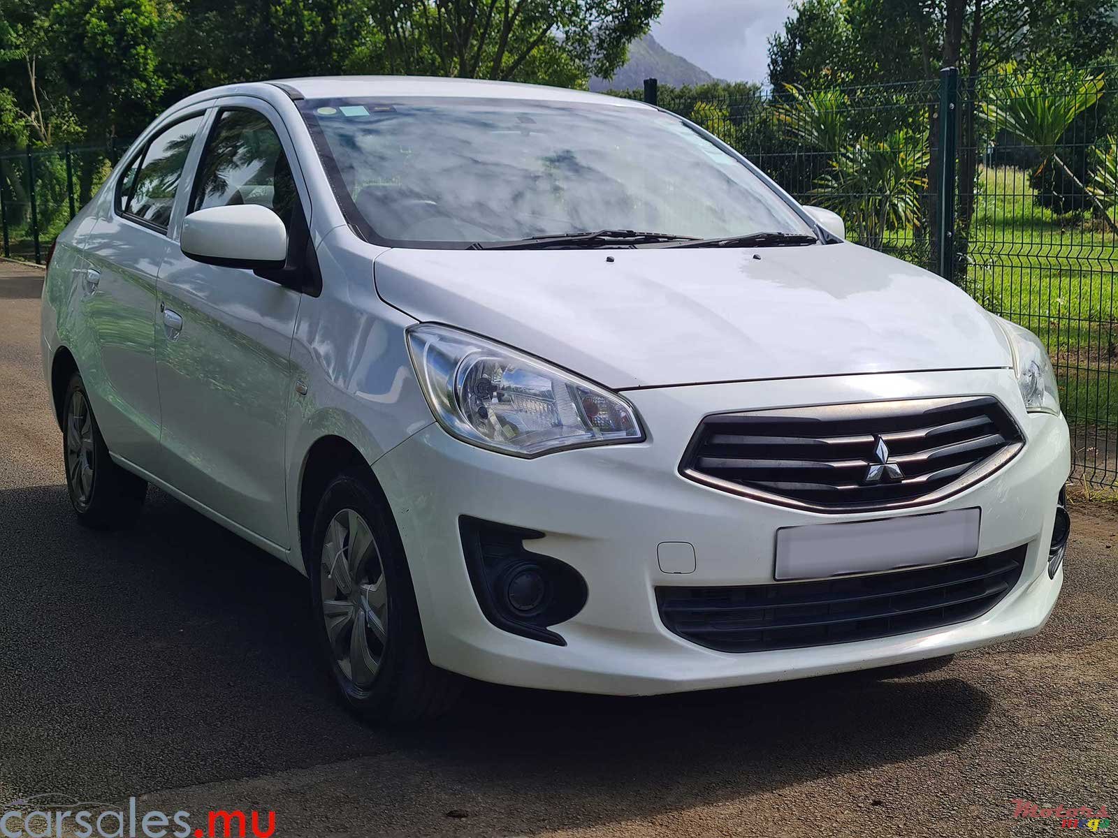 2018' Mitsubishi Attrage 1.2 Sedan photo #2