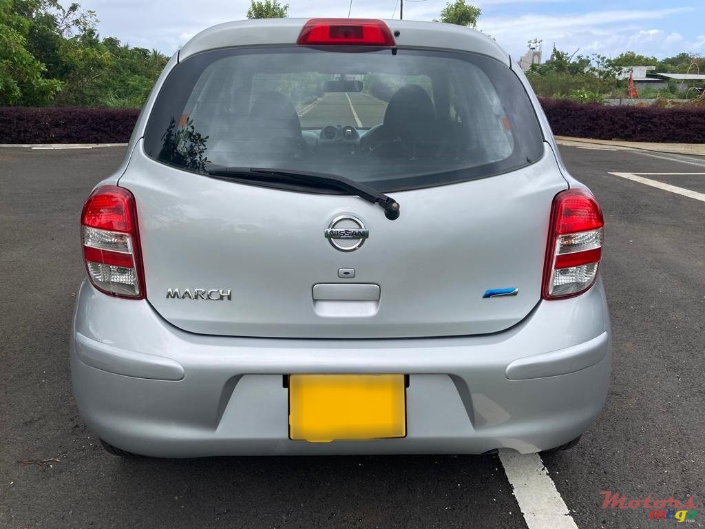 2013' Nissan March photo #3