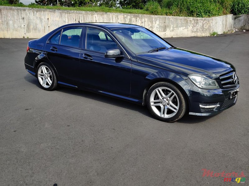 2012' Mercedes-Benz C-Class 180 photo #2