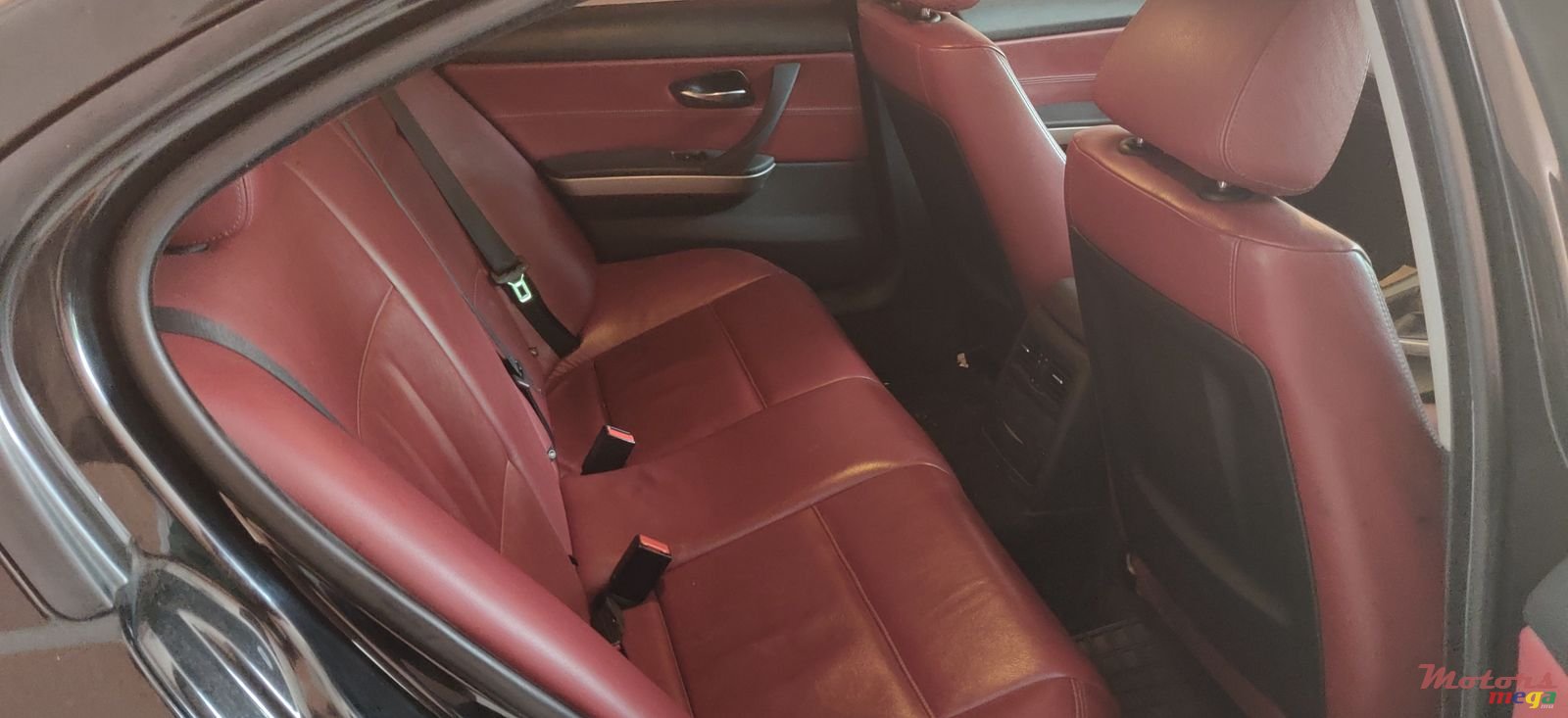 2008' BMW 3 Series Sedan photo #4