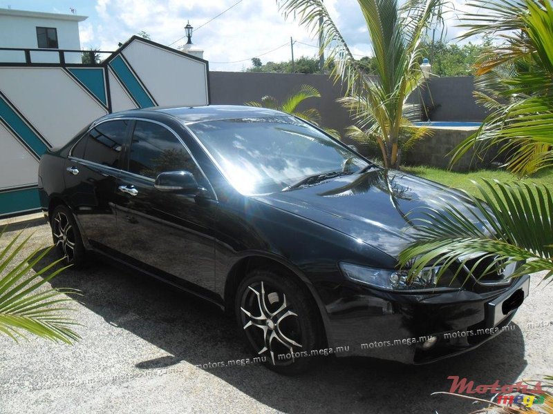 2004' Honda Accord photo #2