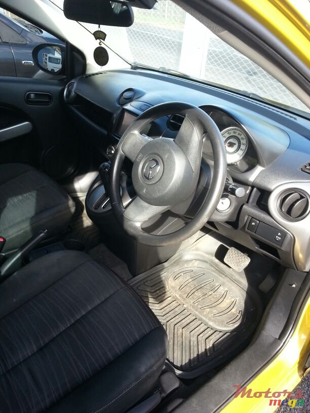 2008' Mazda Demio RS Version photo #2