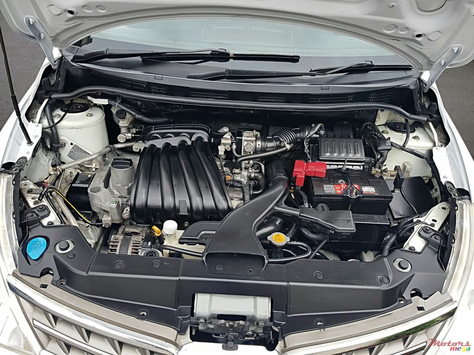 2009' Nissan Tiida Automatic petrol photo #3