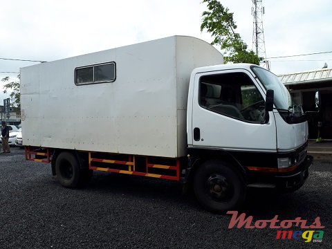1999' Mitsubishi Canter photo #1