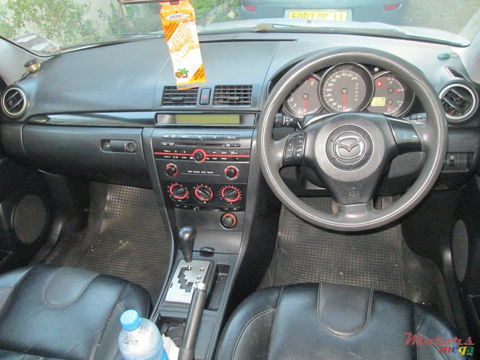 2005' Mazda 3 photo #5