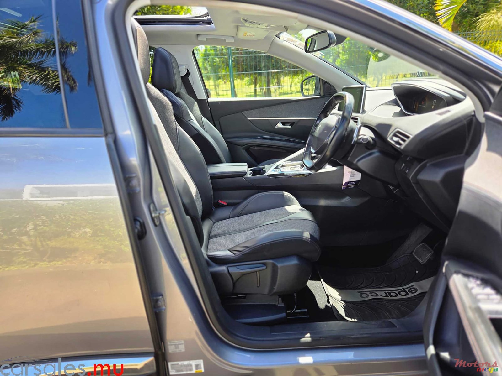 2019' Peugeot 3008 Allure Plus photo #5