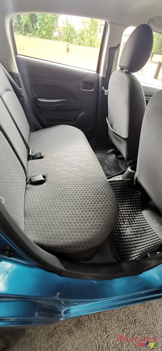 2014' Mitsubishi Mirage photo #3