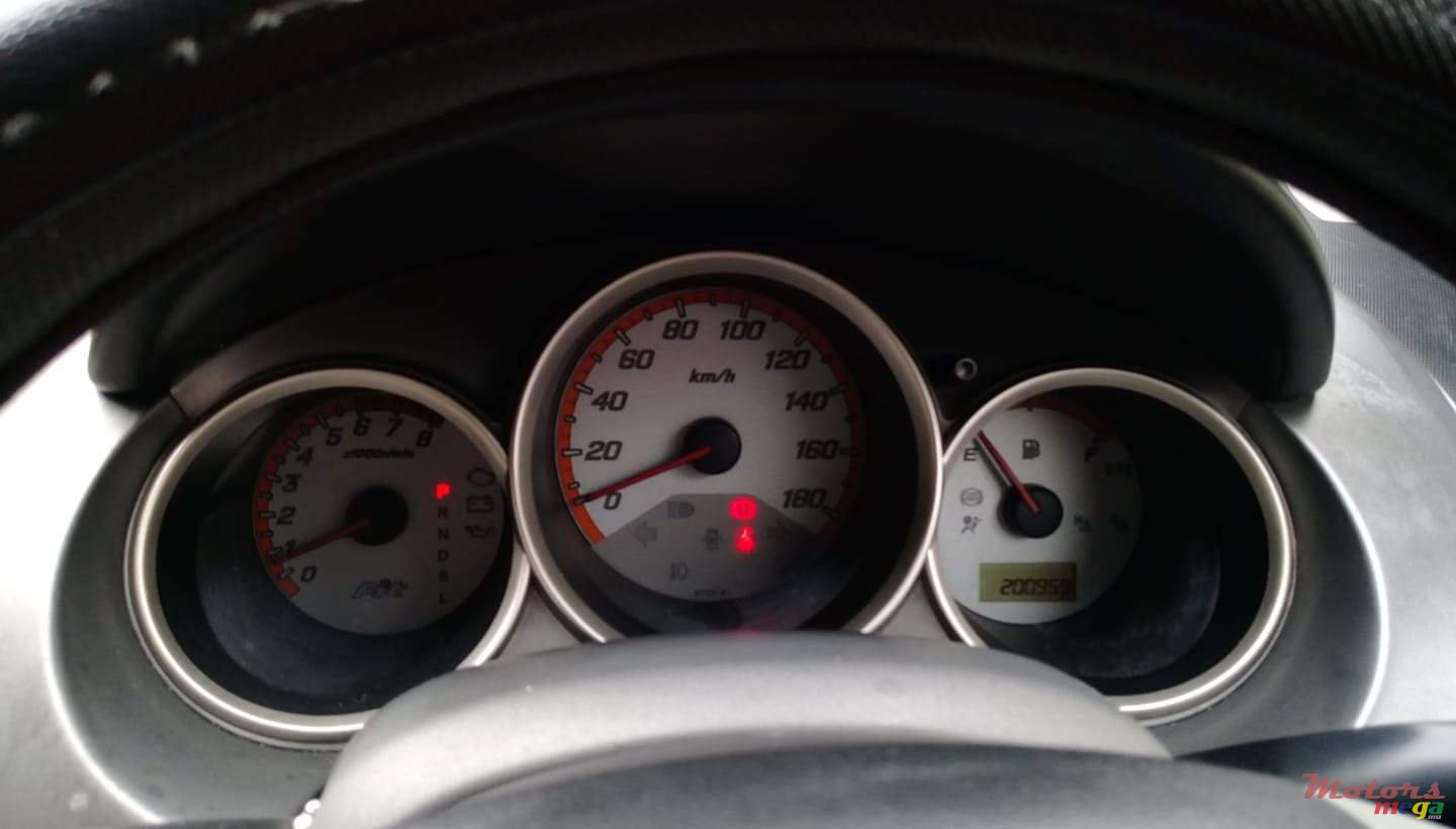 2005' Honda Fit photo #7