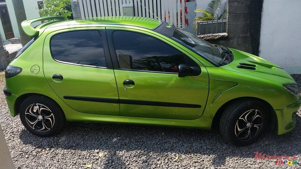 2000' Peugeot 206 sport photo #1