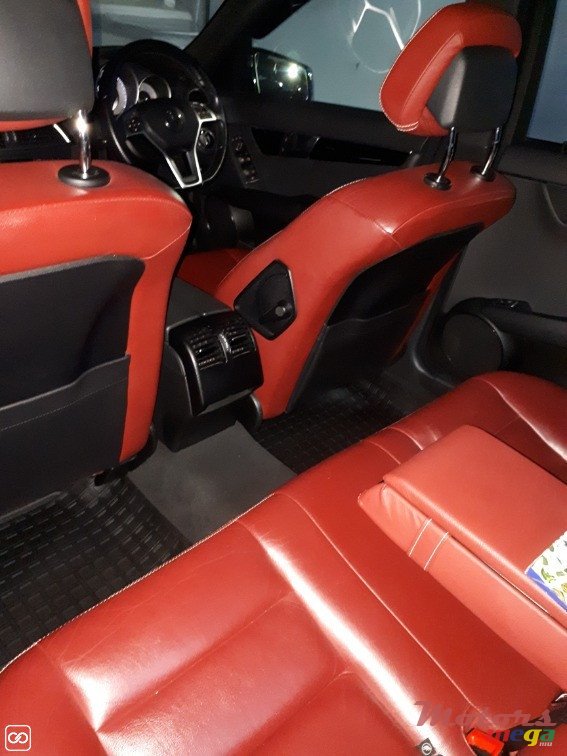 2011' Mercedes-Benz C-Class 180 photo #6