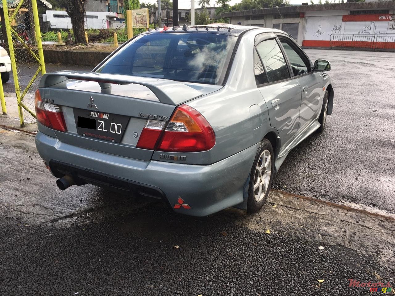2000' Mitsubishi Lancer photo #5