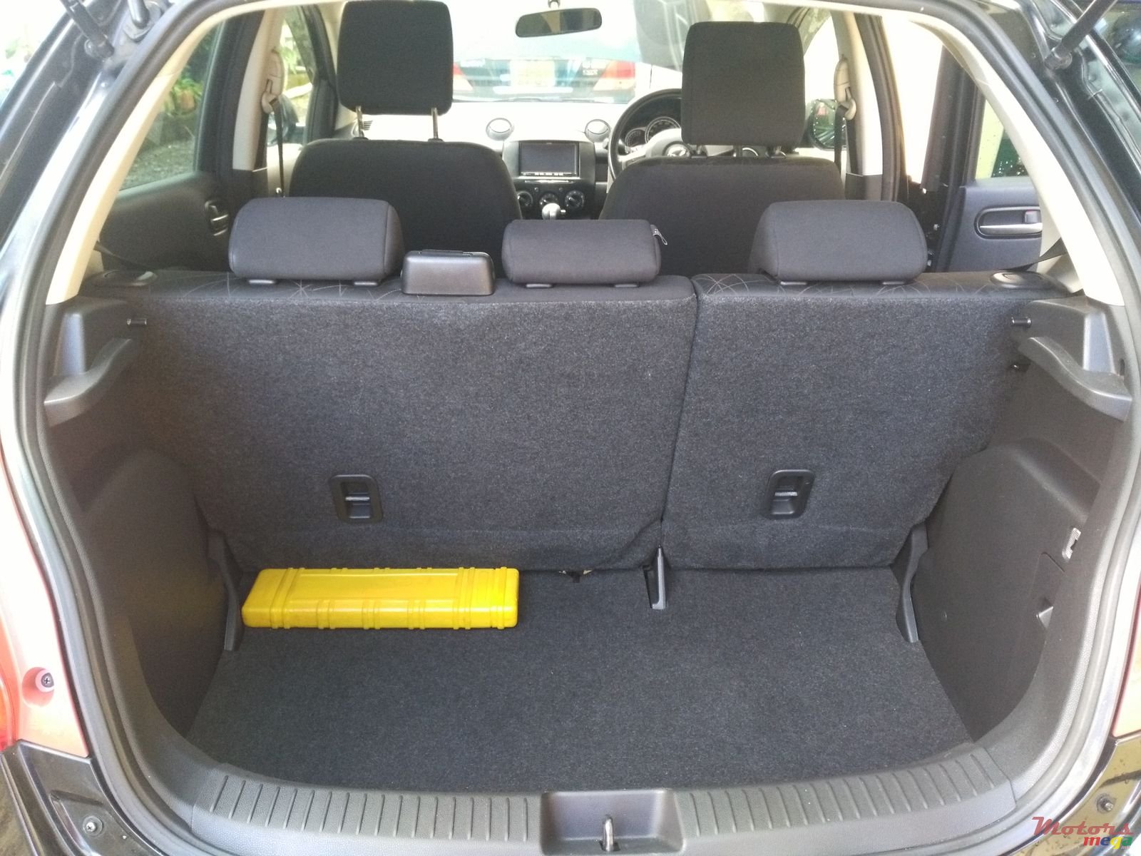 2012' Mazda Demio photo #4