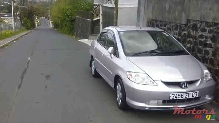 2003' Honda City none photo #1