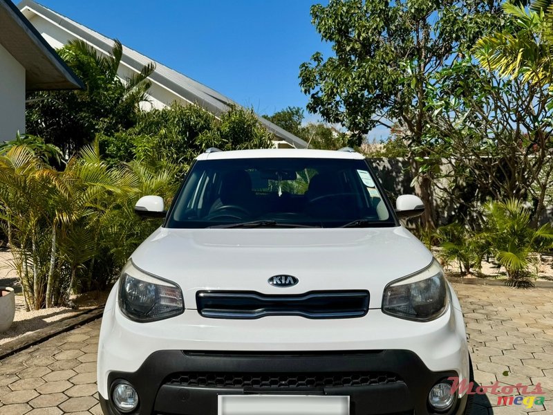 2017' Kia Soul photo #2