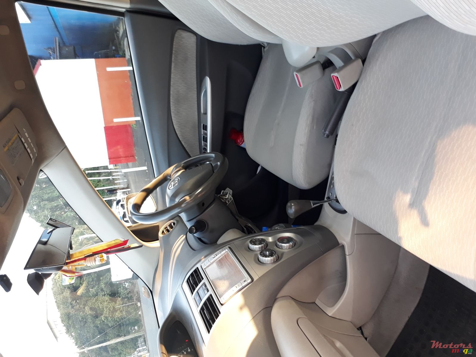 2009' Toyota Belta model G photo #4