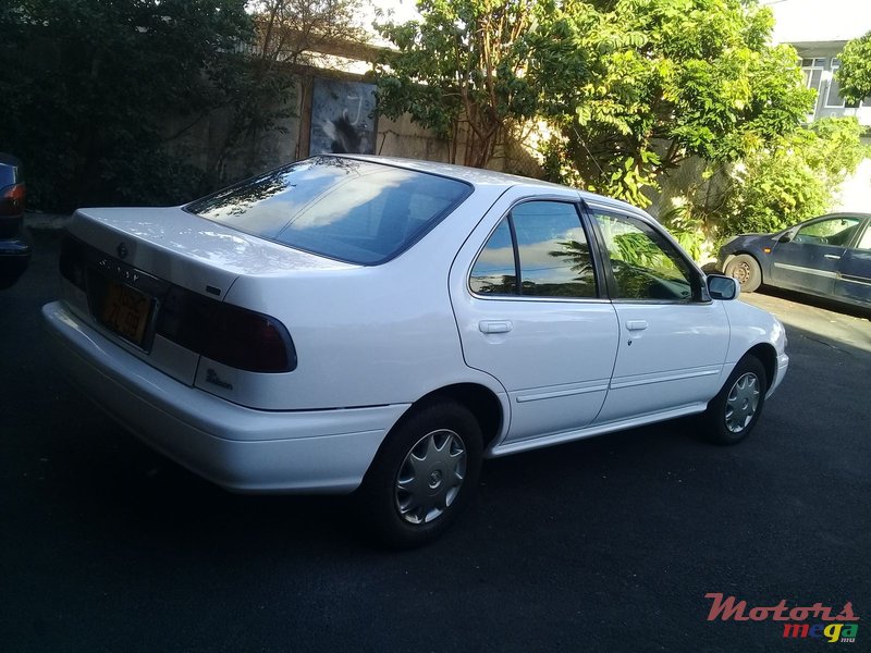 1999' Nissan Sunny B4 photo #2