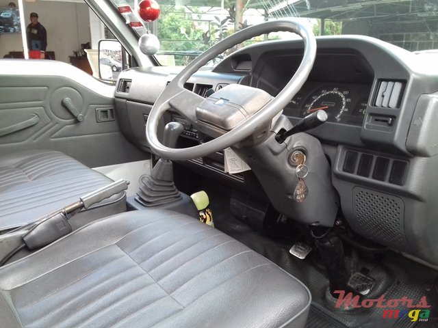 2007' Mitsubishi L300 photo #6