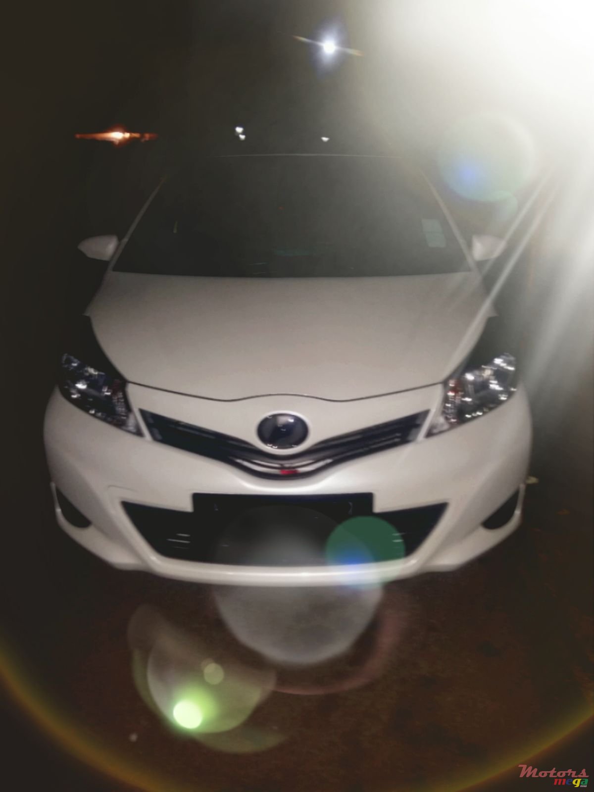 2011' Toyota Vitz photo #1