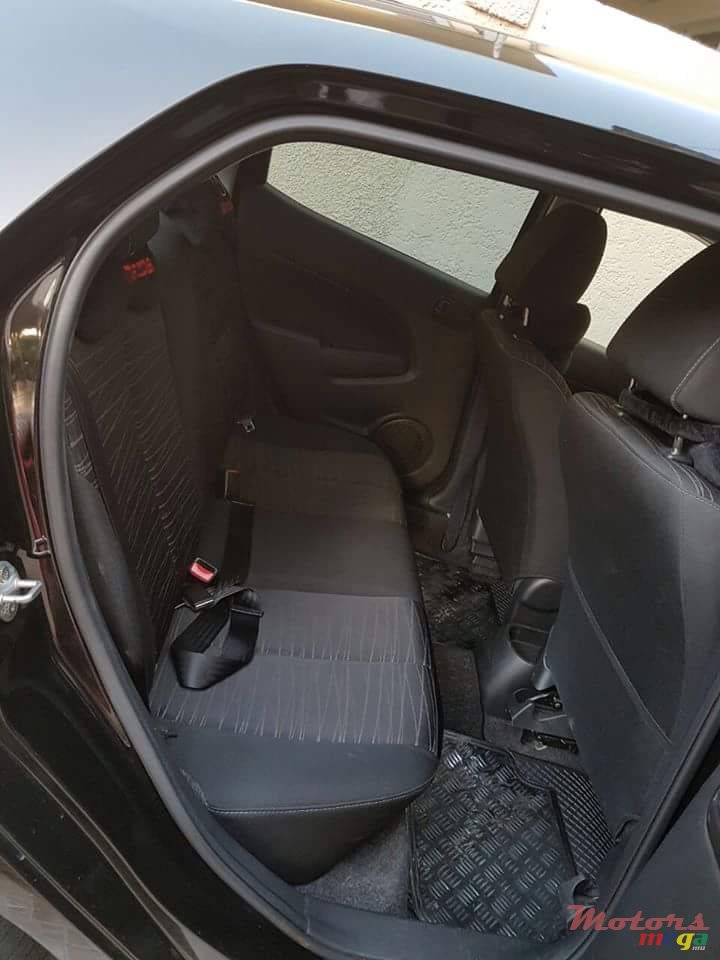 2008' Mazda Demio photo #3