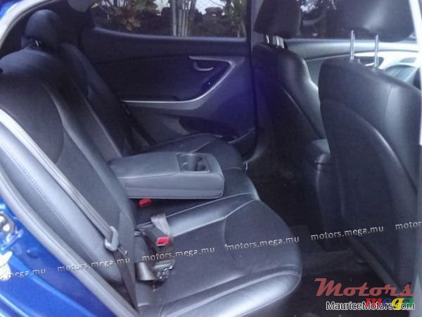2012' Hyundai Elantra photo #5
