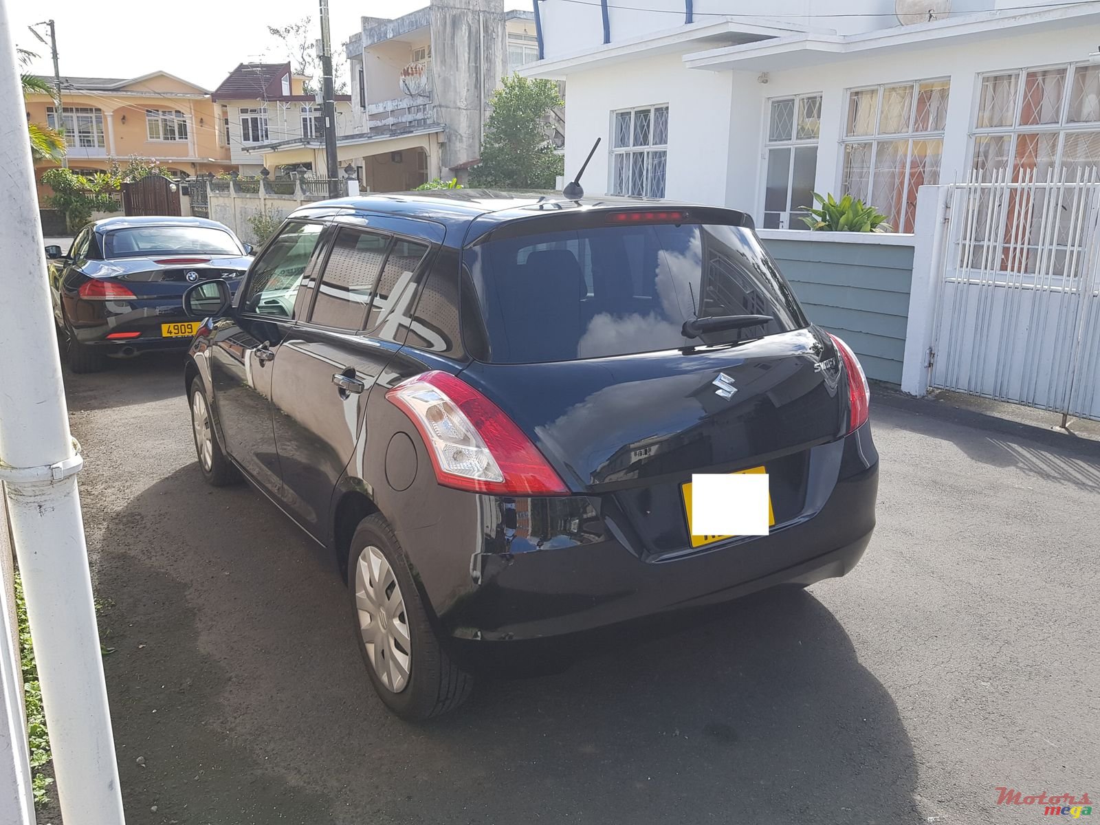 2012' Suzuki Swift photo #4