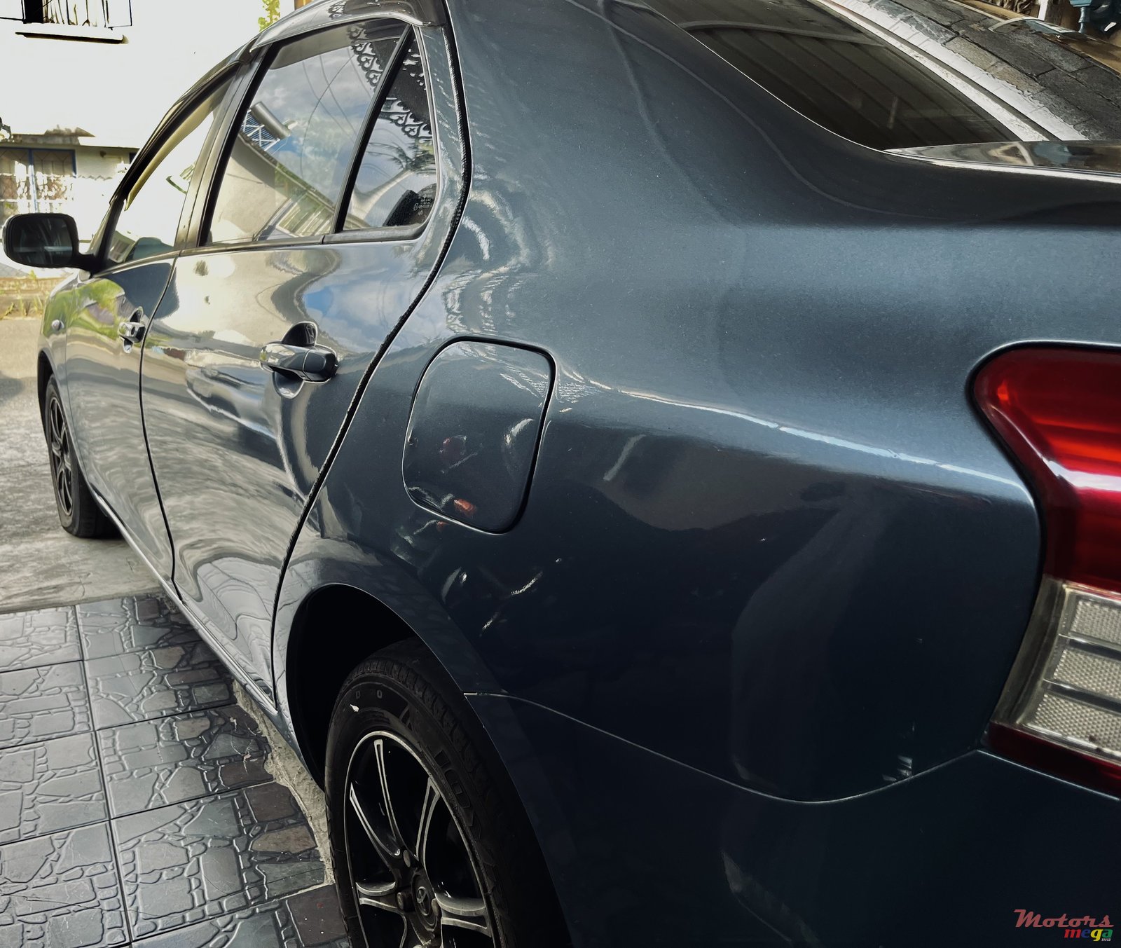 2006' Toyota Belta photo #3