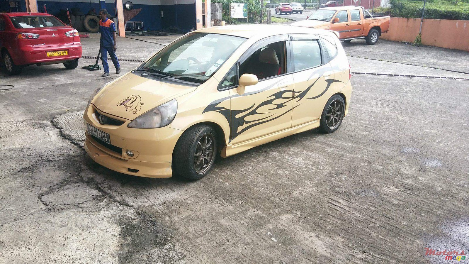 2004' Honda Fit photo #4