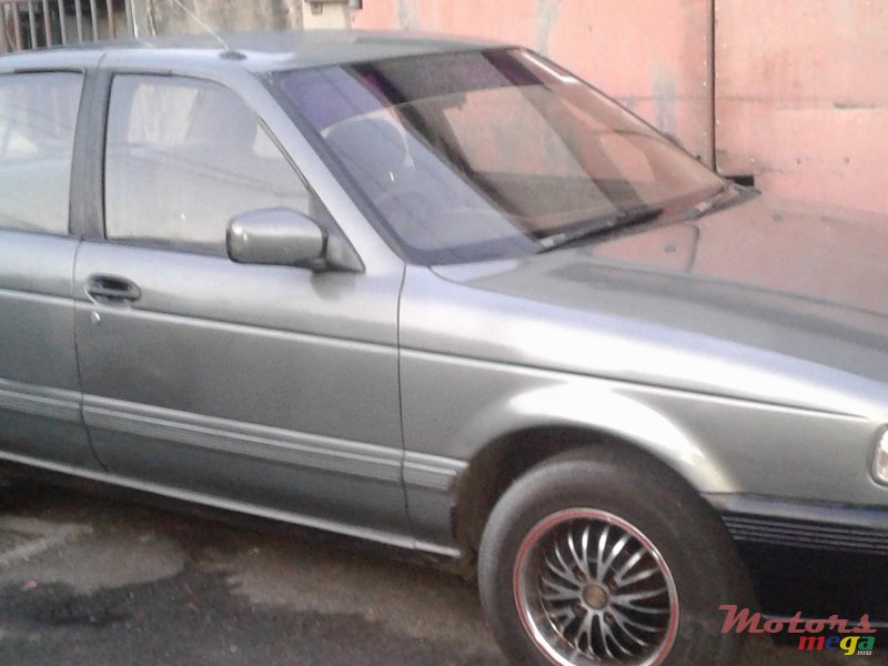 1991' Nissan Sunny photo #3