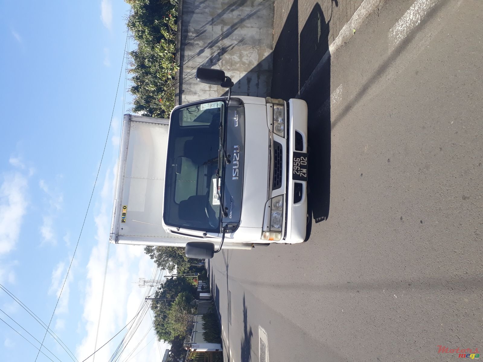 2002' Isuzu photo #4