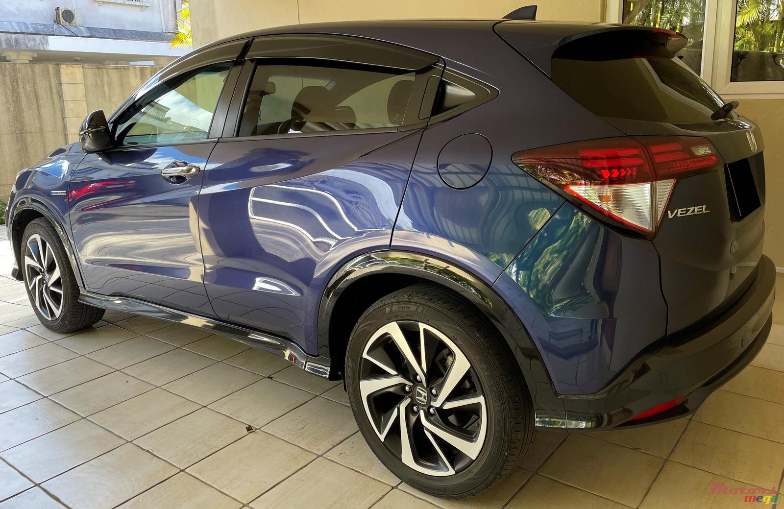 2017' Honda Vezel RS Sensing Hybrid photo #3