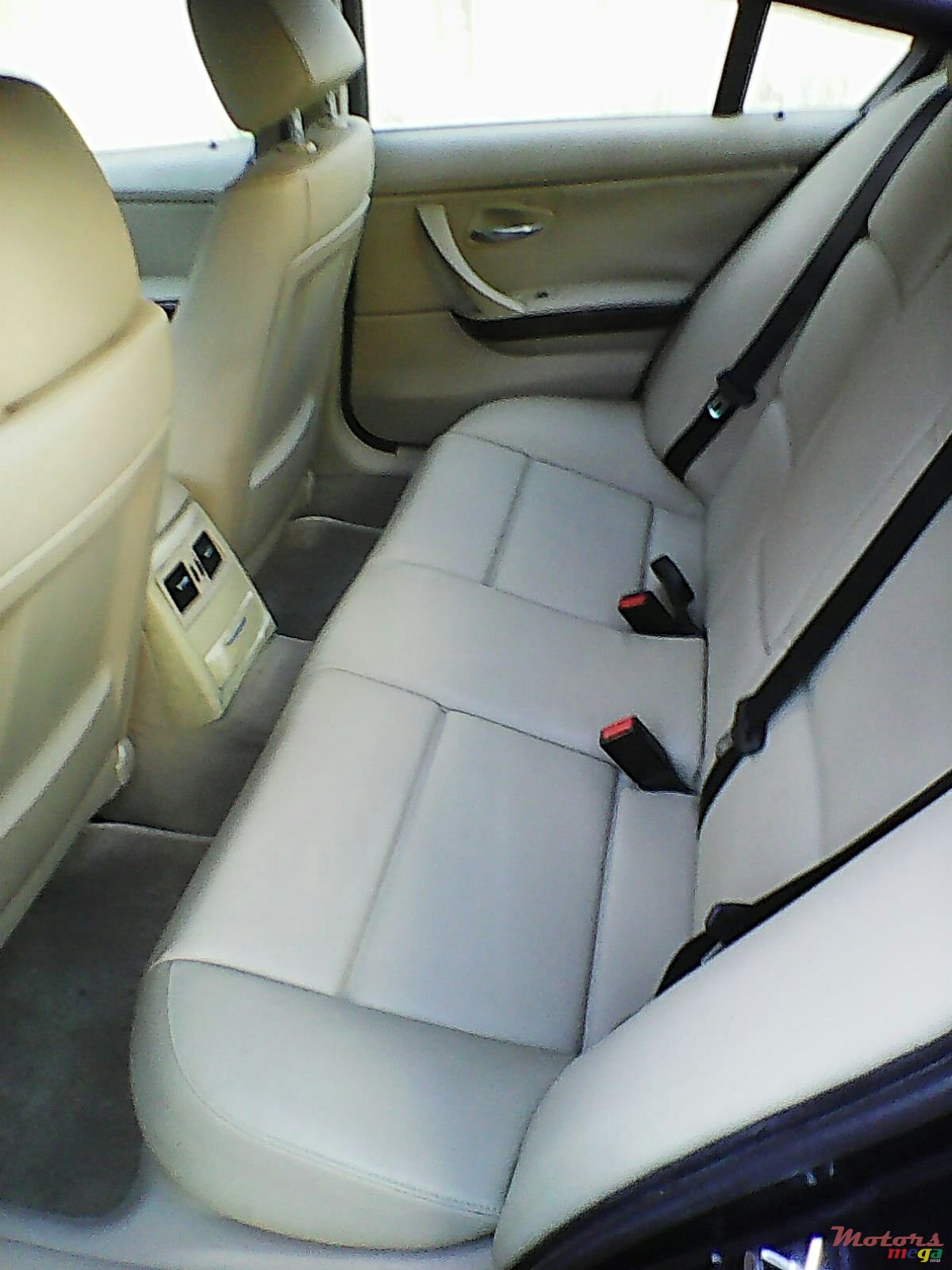 2005' BMW 320 Automatic photo #4