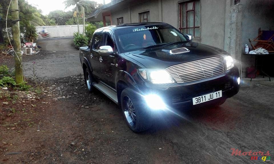 2011' Toyota Hilux Angel eyes jante 20 pouce photo #3