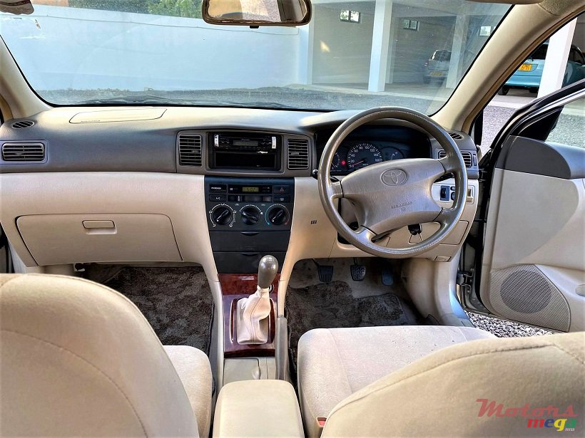 2002' Toyota Corolla NZE Manual 1.5L JAPAN photo #3