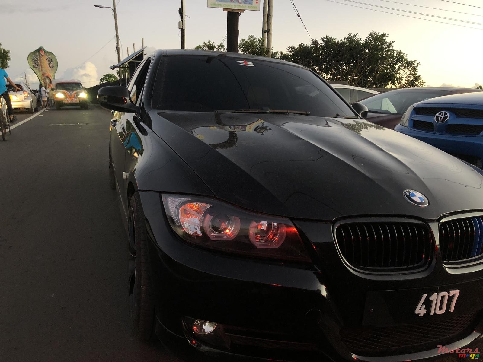 2008' BMW 320 photo #5