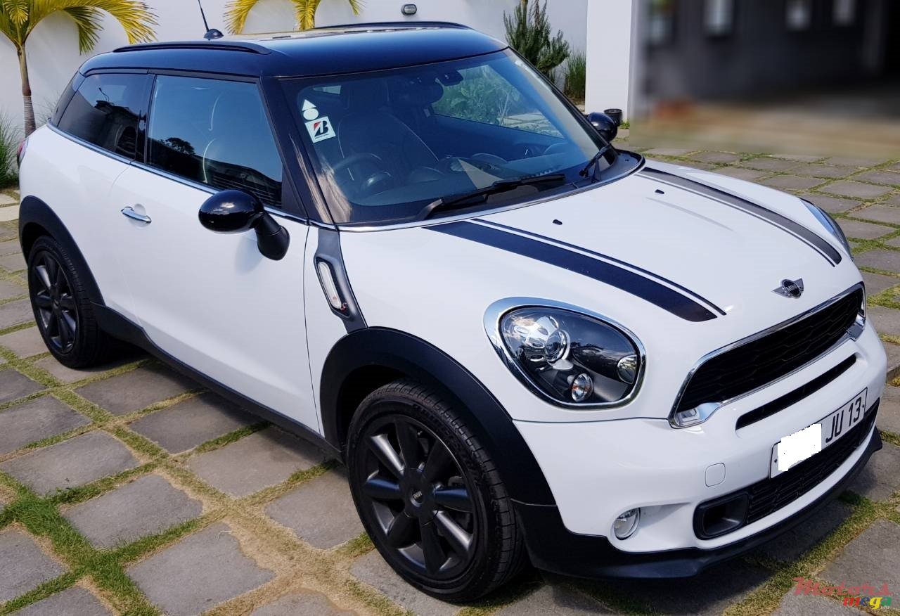 2013' MINI Cooper S photo #1