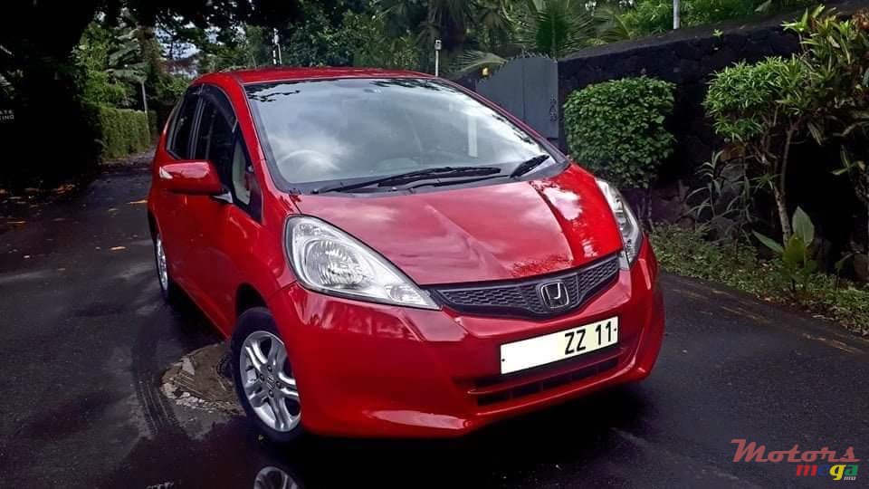 2011' Honda Fit photo #1