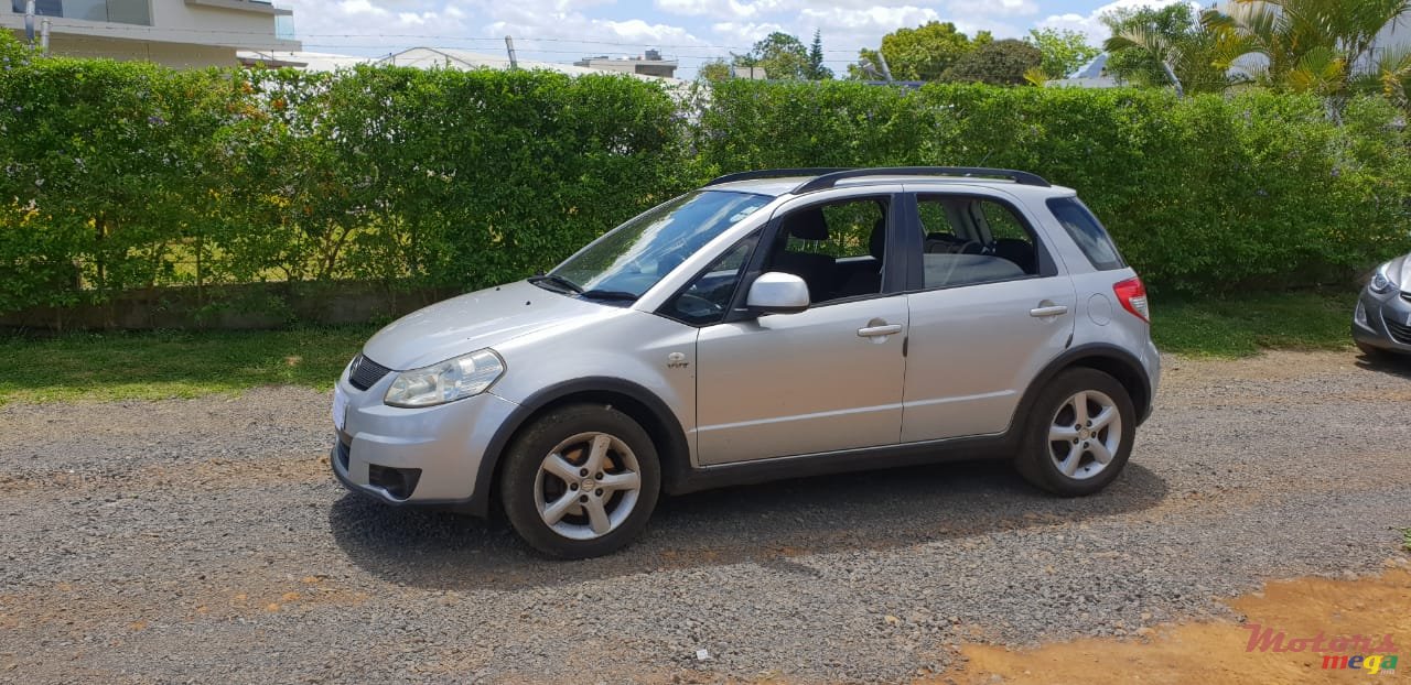 2008' Suzuki SX4 photo #4