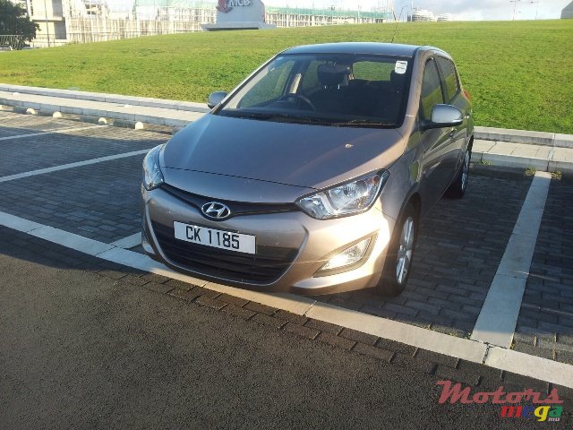 2014' Hyundai i20 photo #1