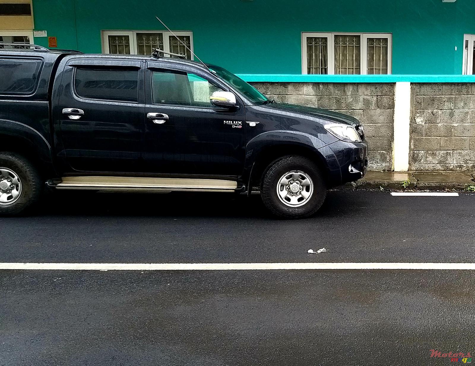 2009' Toyota Hilux any photo #1