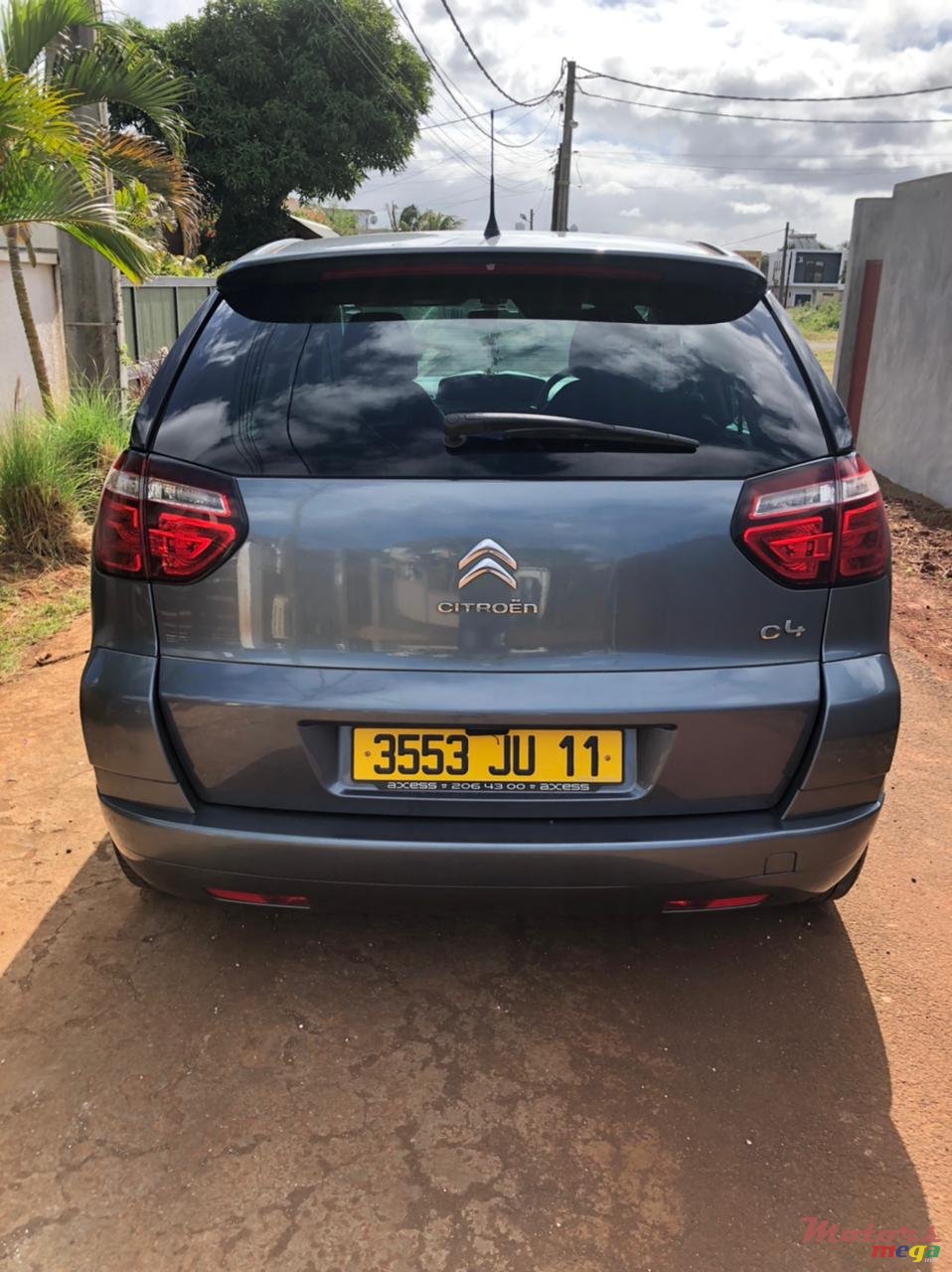 2011' Citroen C4 Picasso 1.6 THP 155 EXCLUSIVE BMP6 photo #5