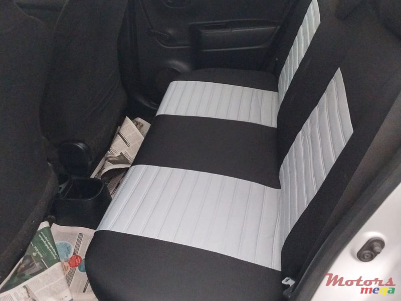 2020' Toyota Vitz photo #4