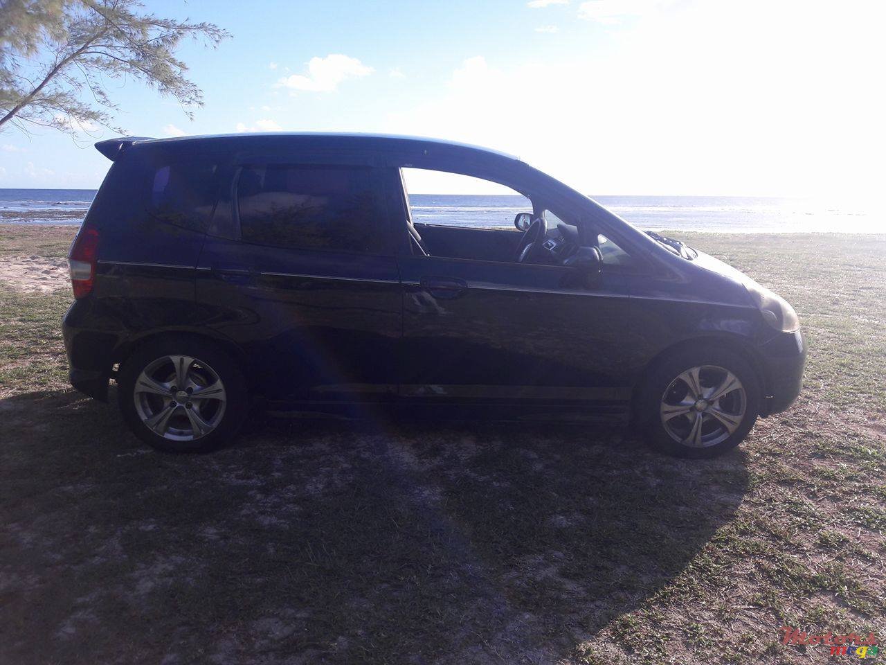 2003' Honda Fit photo #2