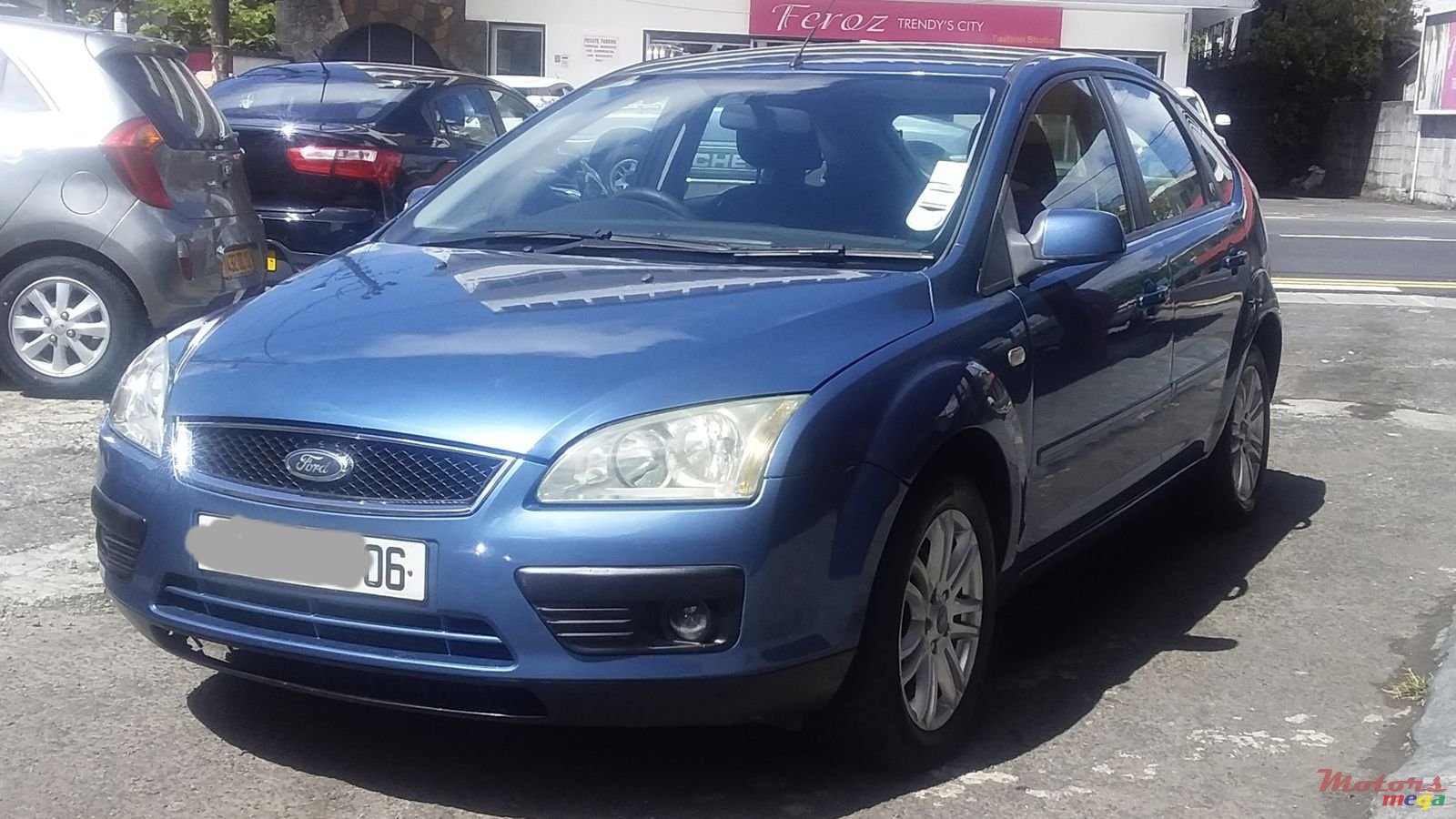 2006' Ford Focus photo #2