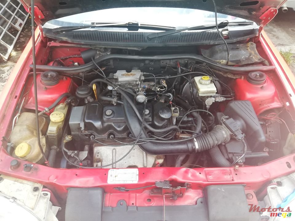 1998' Ford Escort photo #6