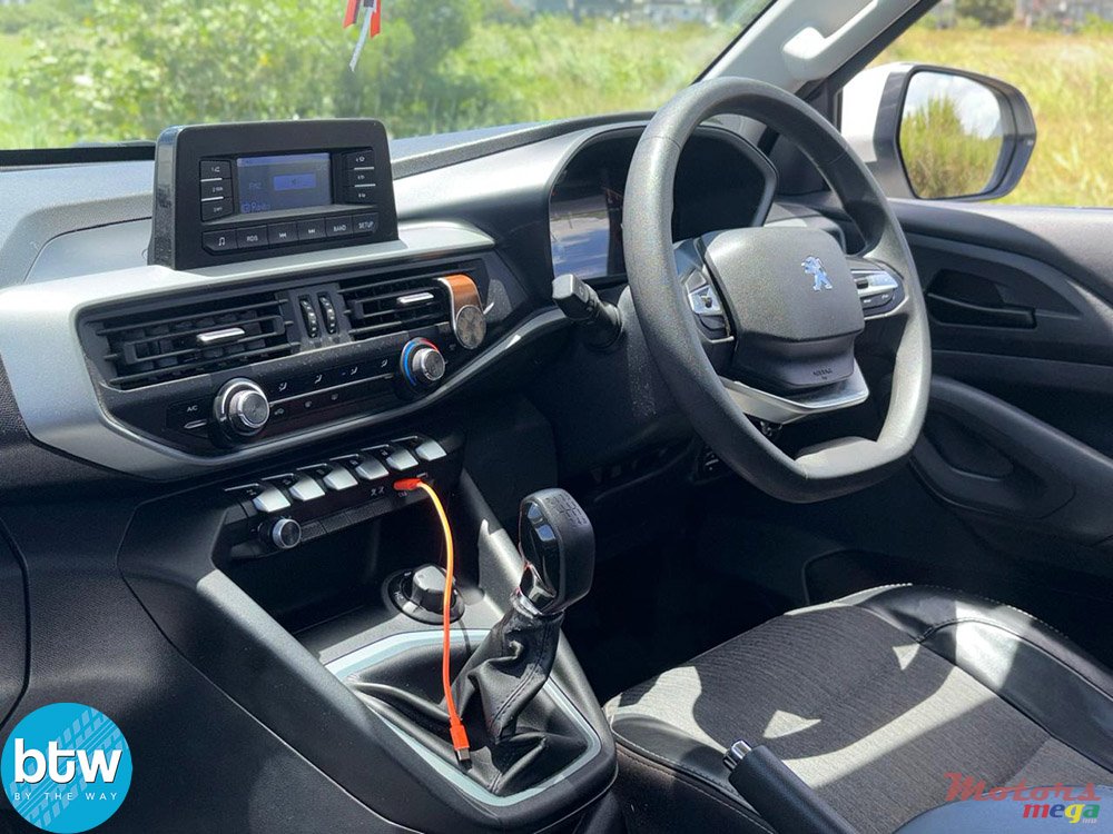 2022' Peugeot LANDTREK 4x4 photo #5