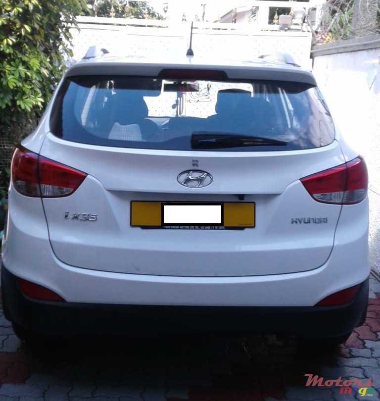 2013' Hyundai ix35 photo #2