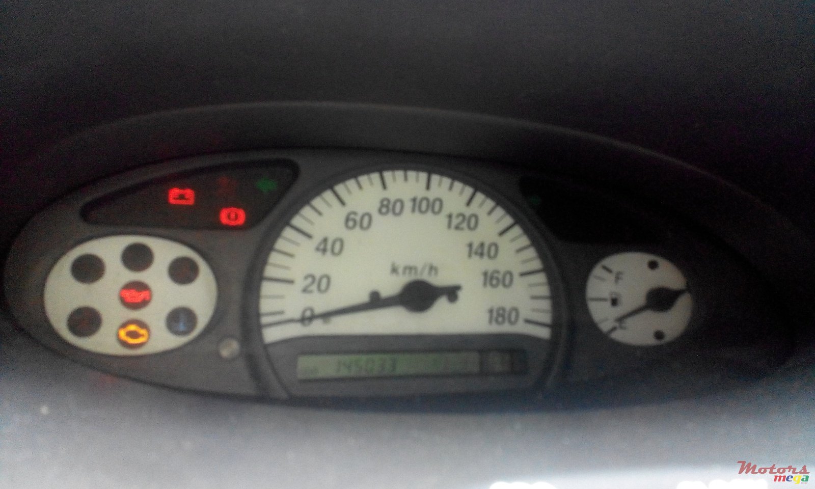 1999' Toyota Vitz photo #4