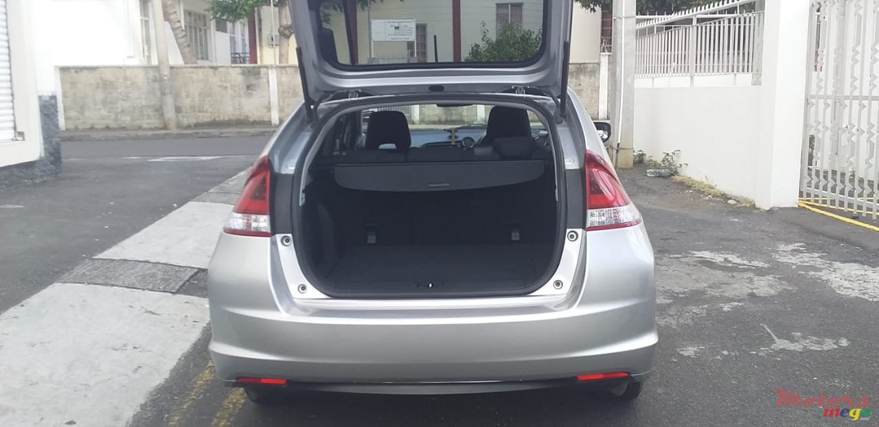 2013' Honda Insight photo #4